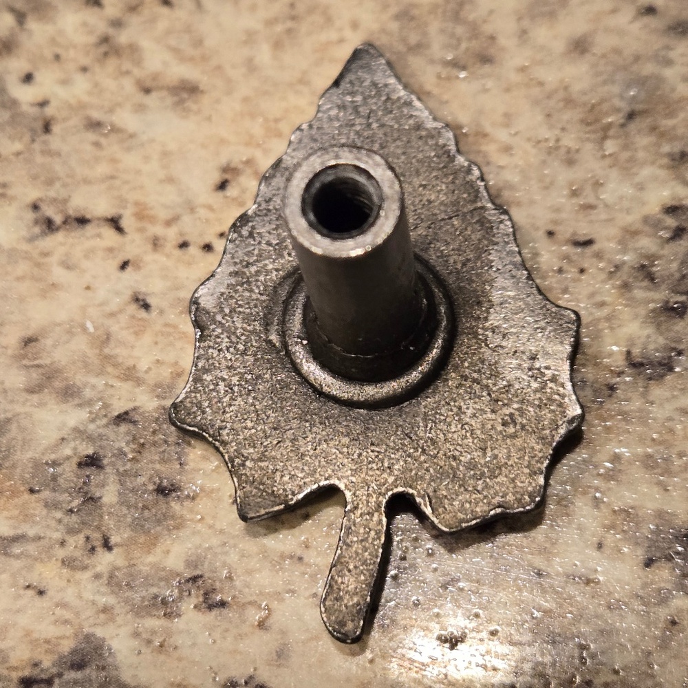Bronze Metal Leaf Cabinet Pulls - Picture 5 of 5